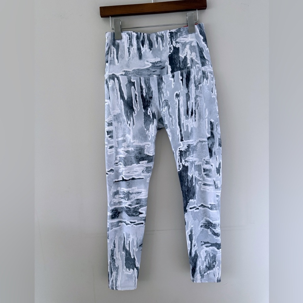 DSG Momentum High Rise 7/8 Tights and Top - New With Tags - Picture 3 of 7